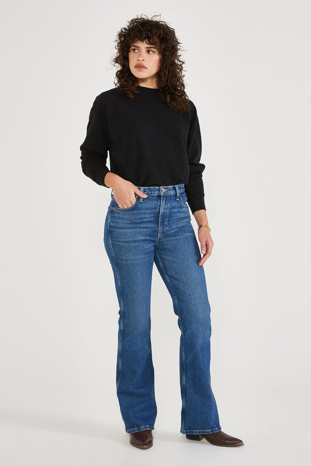 Anya Modern Flare in Wetlands