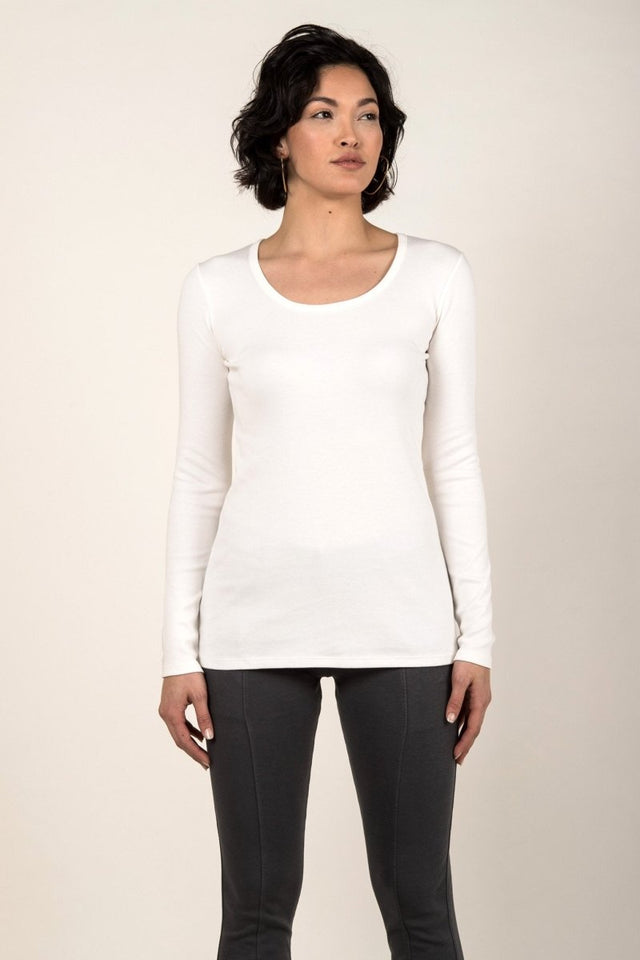 Essential Long Sleeve Scoop Tee in White - Veneka-Sustainable-Ethical-Tops-Indigenous Drop Ship