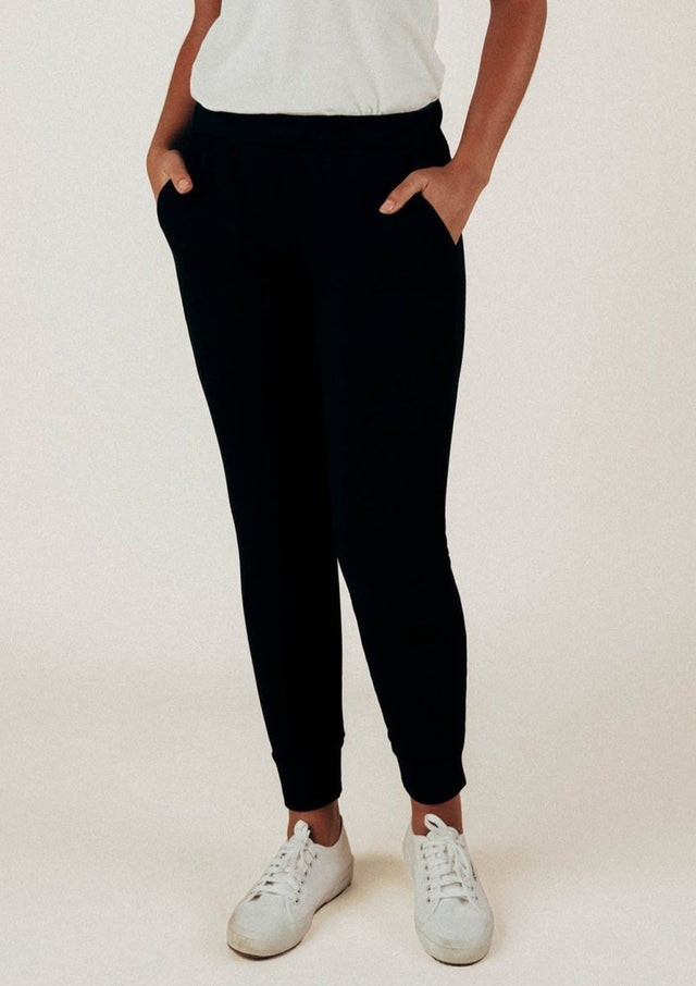 Naomi Sweatpant in Black - Veneka-Sustainable-Ethical-Bottoms-Graceful District Drop Ship