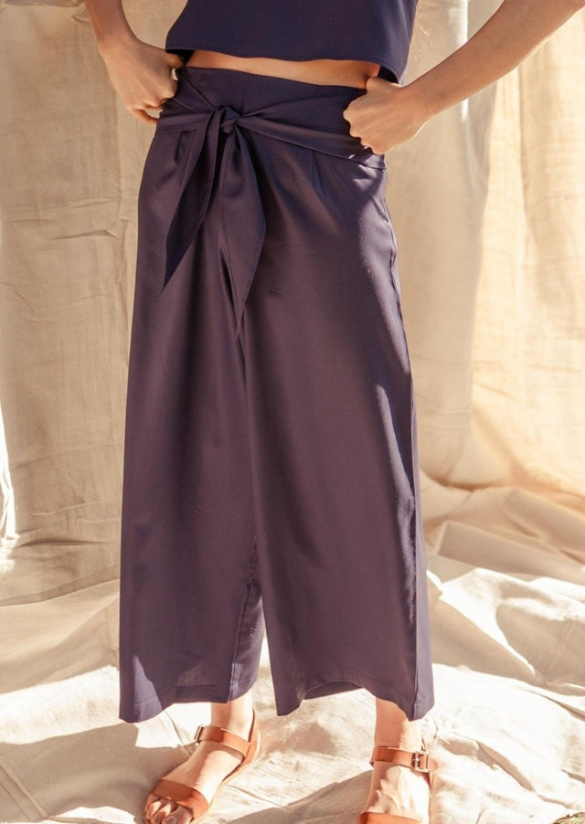 Phalla Wide Leg Cropped Tencel Pants in Navy - Veneka-Sustainable-Ethical-Bottoms-Valani Drop Ship
