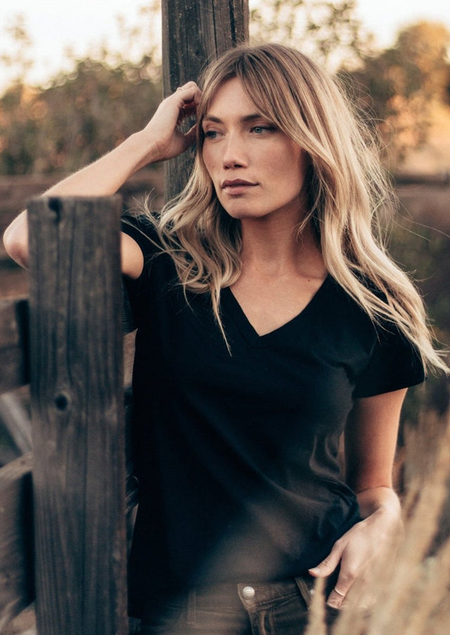 Robin V-Neck Tee in Black - Veneka-Sustainable-Ethical-Tops-Graceful District Drop Ship
