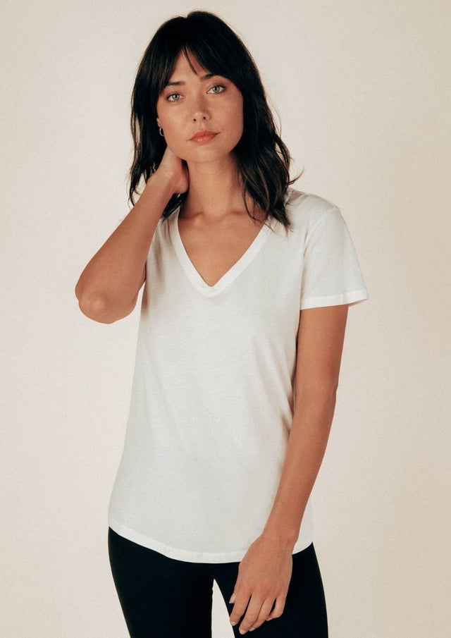 Robin V-Neck Tee in White - Veneka-Sustainable-Ethical-Tops-Graceful District Drop Ship