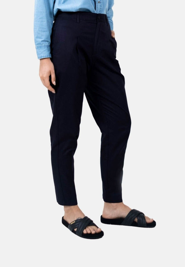 Salo QVD Tapered Trousers in Blackbird - Veneka-Sustainable-Ethical-Bottoms-1 People Drop Ship