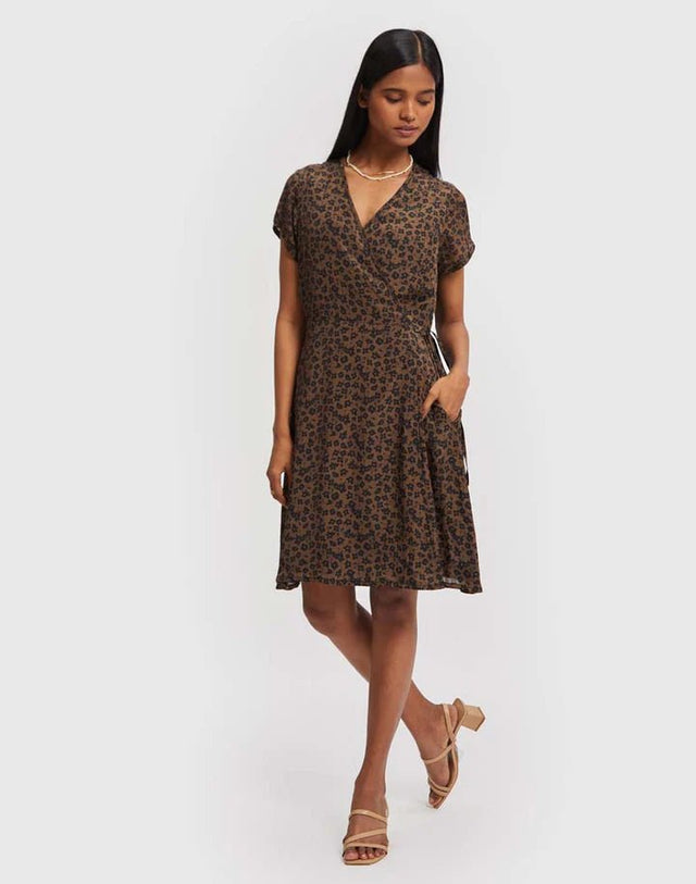 Short Wrap Dress in Spotted - Veneka-Sustainable-Ethical-Dresses-Reistor Drop Ship