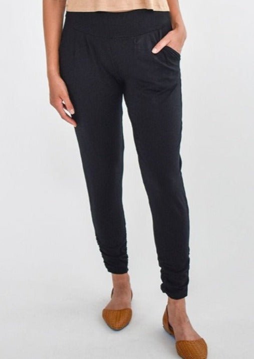 The Dressy Sweatpant in Black - Veneka-Sustainable-Ethical-Bottoms-Encircled Drop Ship