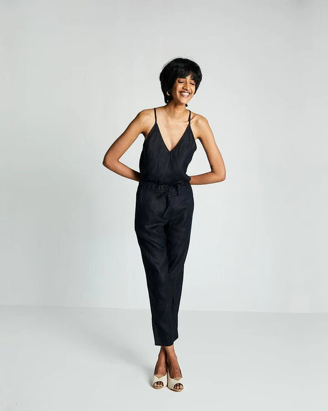 The Goes With Everything Pant in Black - Veneka-Sustainable-Ethical-Bottoms-Reistor Drop Ship