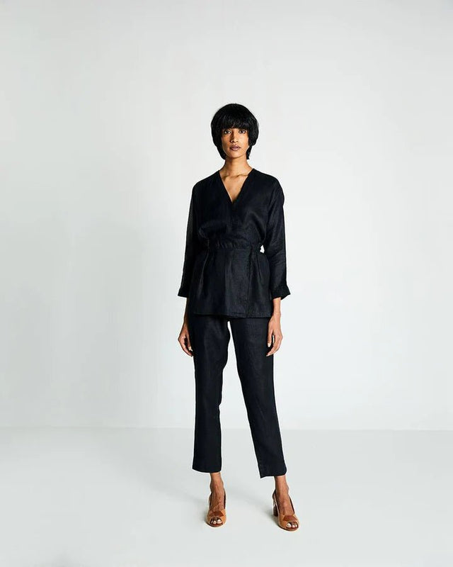 The Power Moves Shirt in Black - Veneka-Sustainable-Ethical-Jackets-Reistor Drop Ship