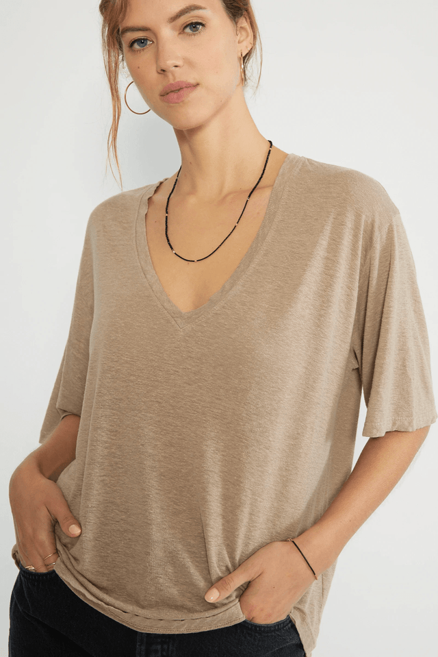 Ulli Relaxed V-Neck in Dune - Veneka-Sustainable-Ethical-Tops-Etica Denim Drop Ship
