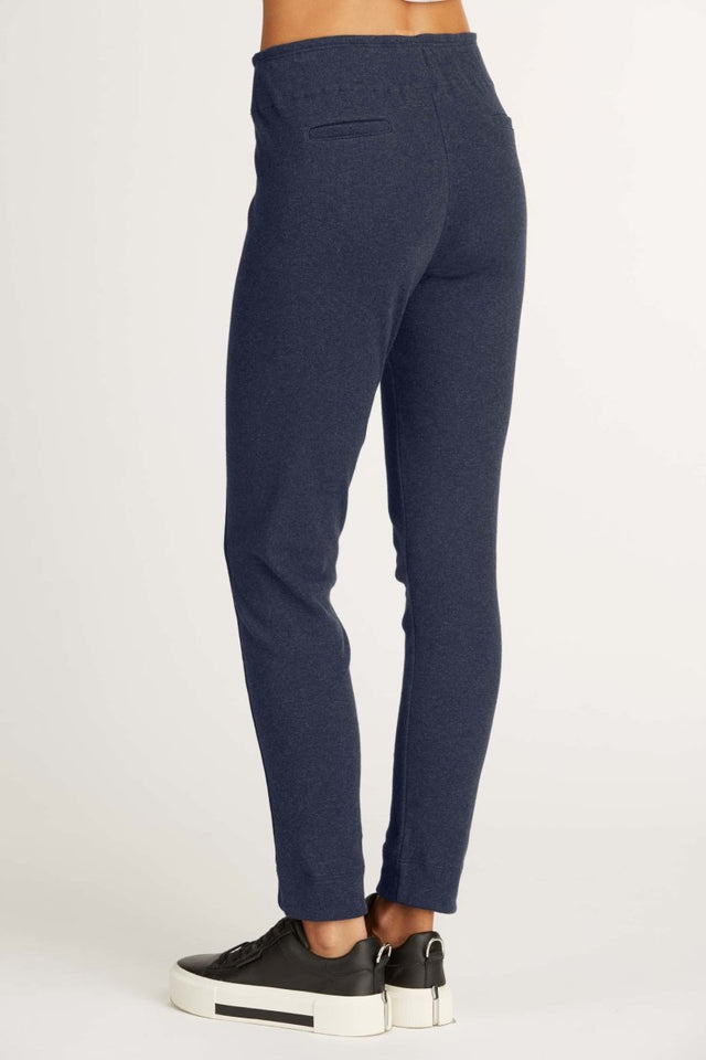 Ankle Pant in Navy