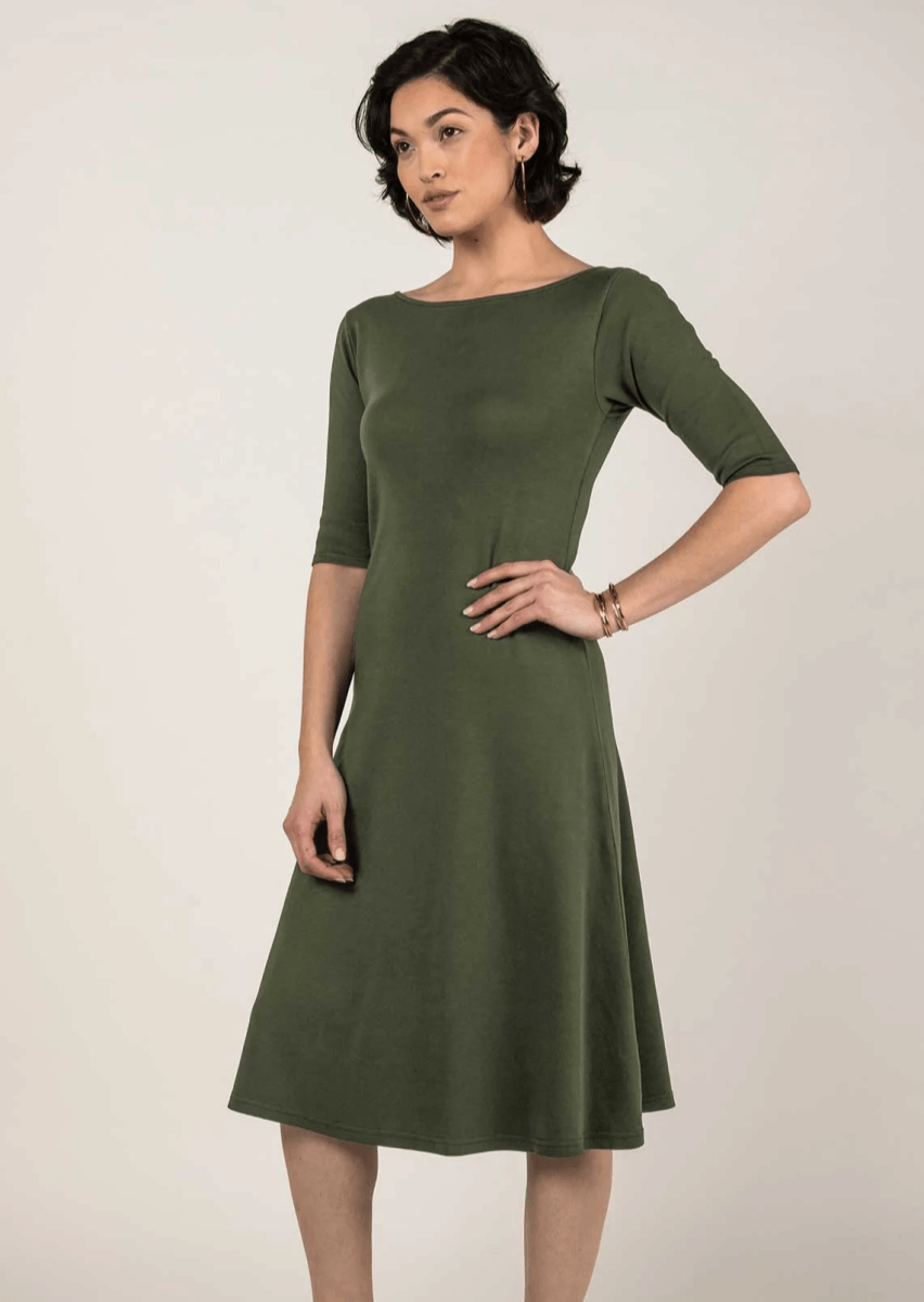 Essential Boatneck Midi Dress with Pockets in Olive Veneka Essential Boatneck Midi Dress with Pockets in Olive Veneka