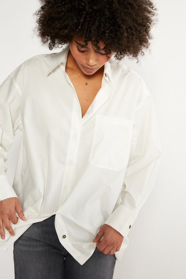 Holly Classic Shirt in Cloud White - Veneka-Sustainable-Ethical-Tops-Etica Denim Drop Ship