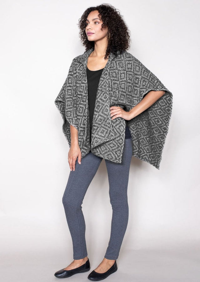 Hooded Ruana in Black and White - Veneka-Sustainable-Ethical-Jackets-Indigenous Drop Ship