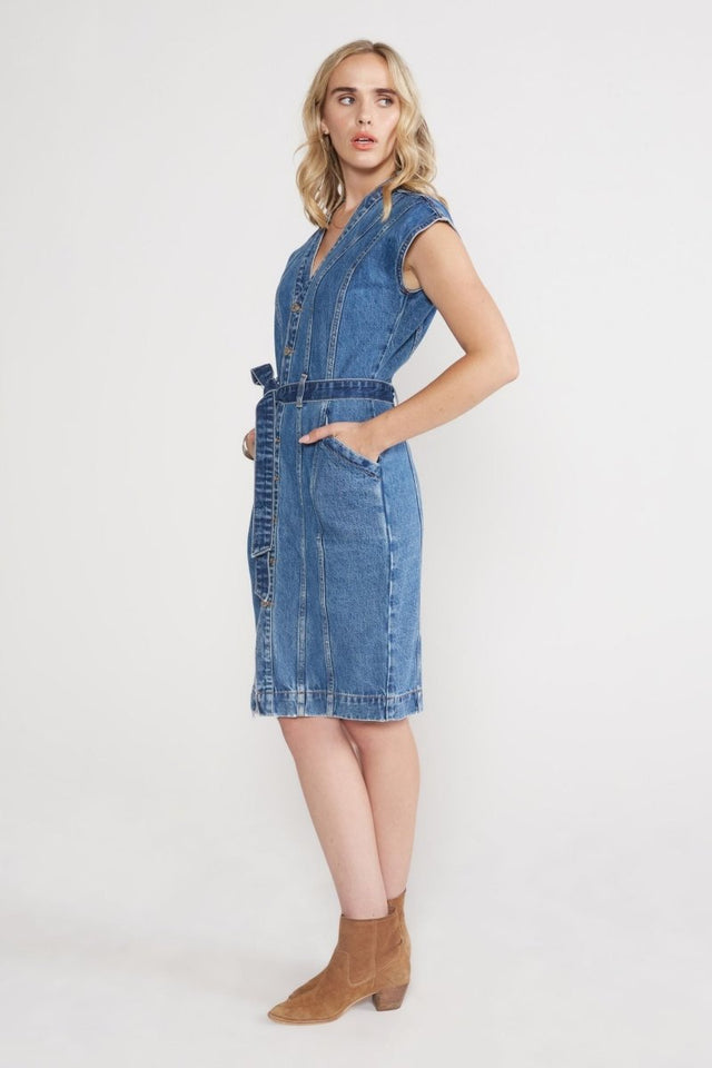 Issa Seamed Dress in Topaz River Veneka Issa Seamed Dress in Topaz River Veneka