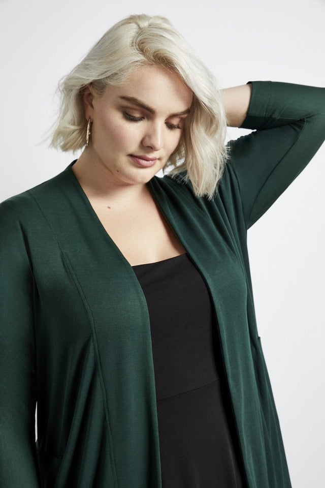 Oki Relaxed Cardi in Jungle - Veneka-Sustainable-Ethical-Jackets-Hours Drop Ship
