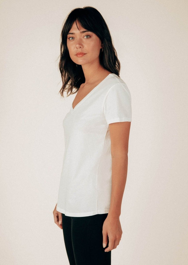 Robin V-Neck Tee in White - Veneka-Sustainable-Ethical-Tops-Graceful District Drop Ship