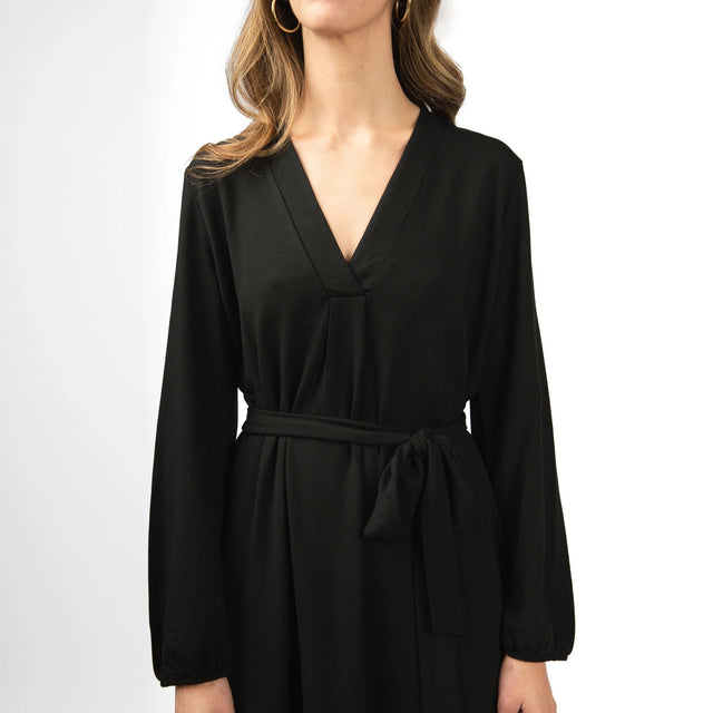 The Comfy Shirt Dress in Black - Final Sale - Veneka-Sustainable-Ethical-Dresses-Encircled Drop Ship