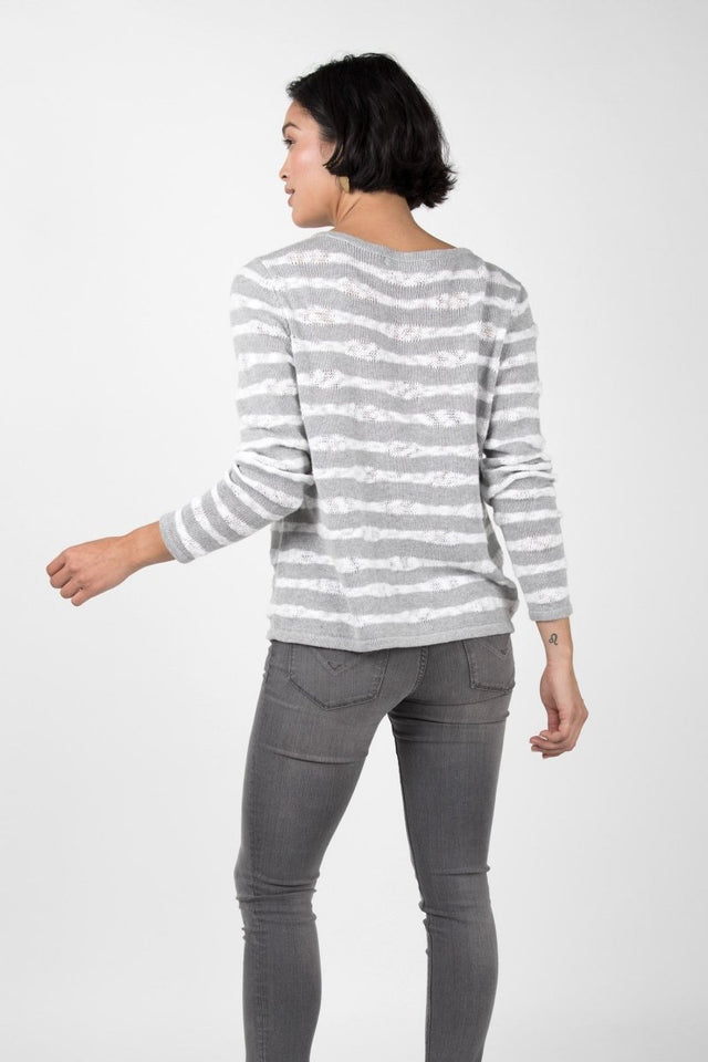Wave Pullover Sweater in White & Heather Silver - Veneka-Sustainable-Ethical-Tops-Indigenous Drop Ship